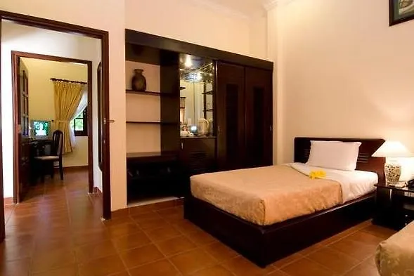 Khu nghỉ mát Ocean Star 4*