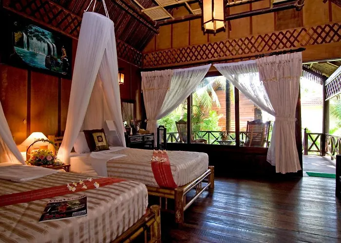 Ocean Star Khu nghỉ mát 4*