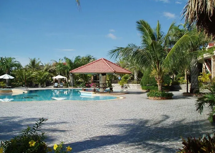 Khu nghỉ mát Ocean Star 4*